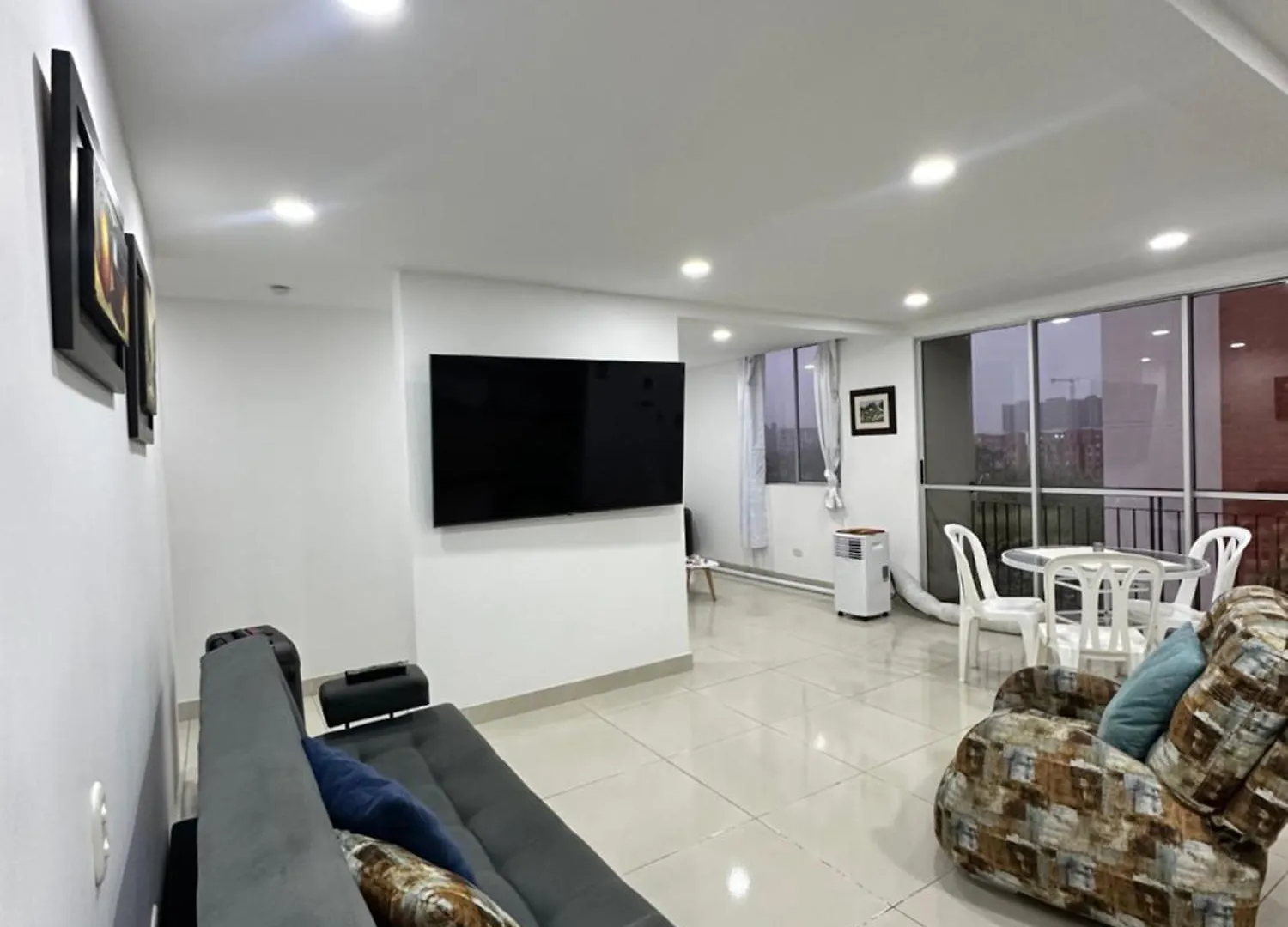 Apartamento Amoblado Al Sur De 卡利