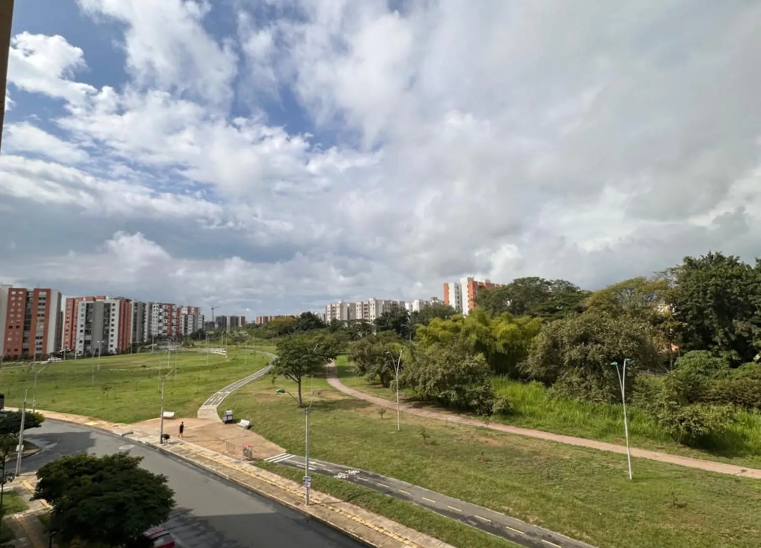 Apartamento Amoblado Al Sur De 卡利 公寓