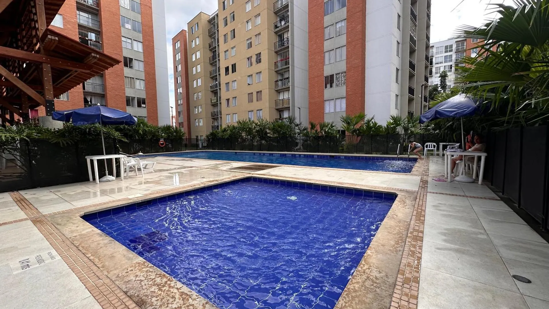 Apartamento Amoblado Al Sur De カリ コロンビア